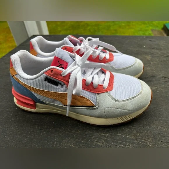Puma White and Coral Sneakers - Picture 1 of 15